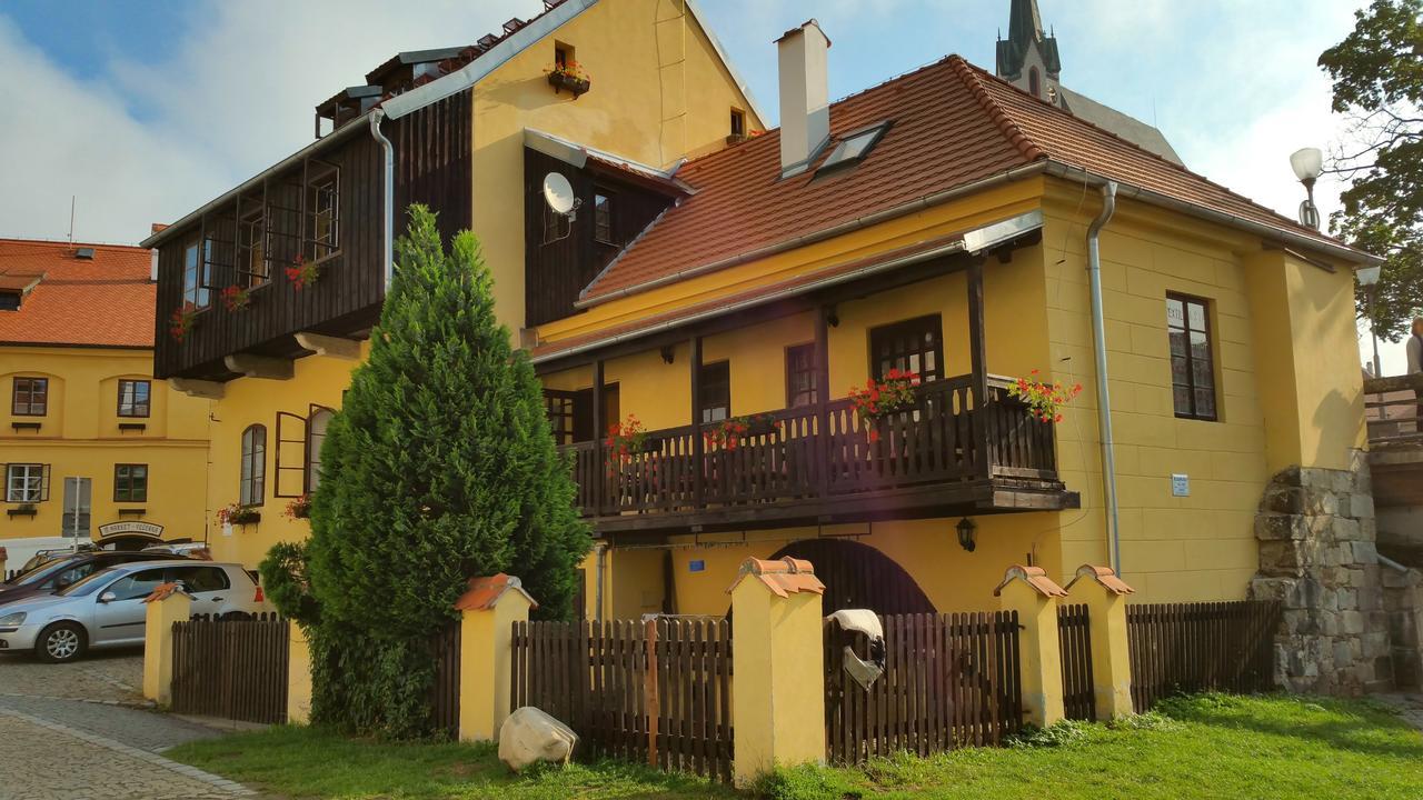 Hostel Merlin Cesky Krumlov Exterior photo